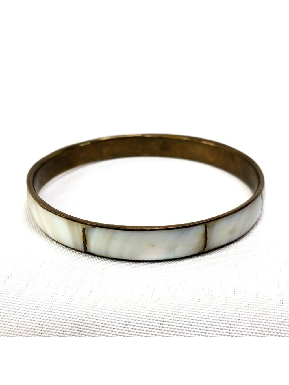 Mother Of Pearl Inlay Brass Bangle Bracelet 8.25" Vintage Jewelry